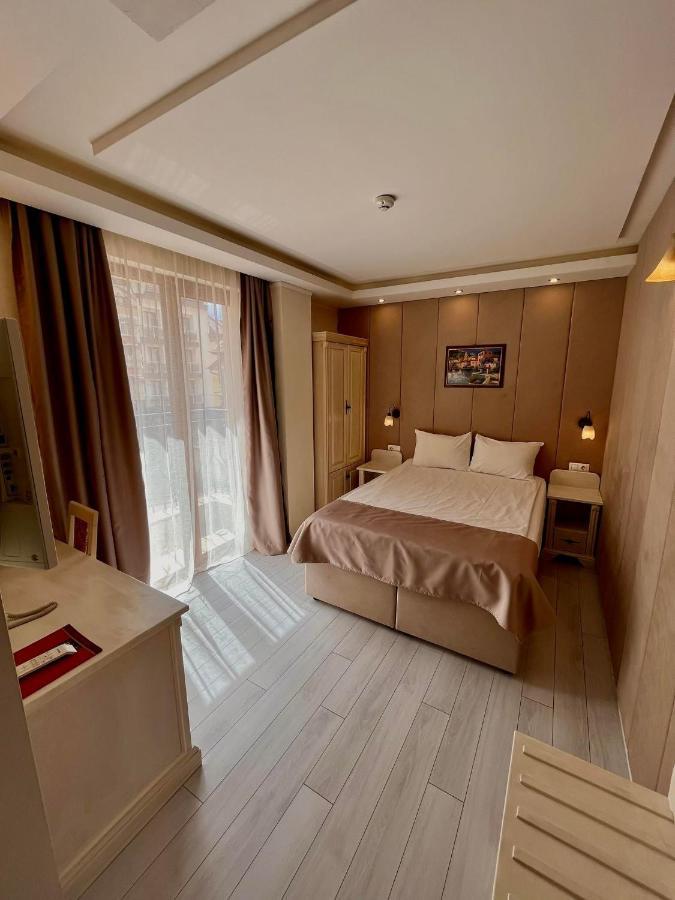 Adria Hotel 3*